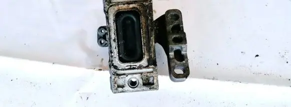 Skoda Octavia Mk1 (1U) Engine mount bracket 1J0199262BF