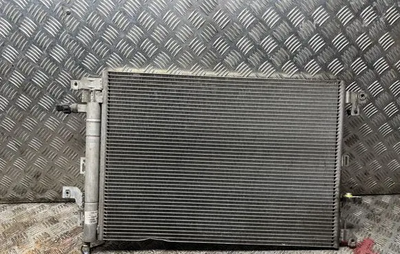 Volvo XC90 A/C cooling radiator (condenser) P28989249