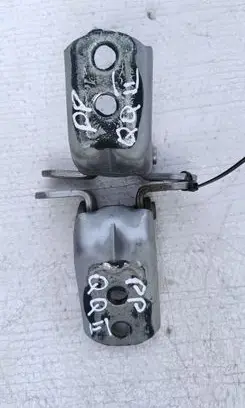 Front door hinge set