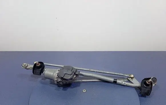 Toyota Camry Front wiper linkage and motor 85110-33430