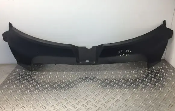 Audi A6 Allroad C6 Radiator trim 4F0807081