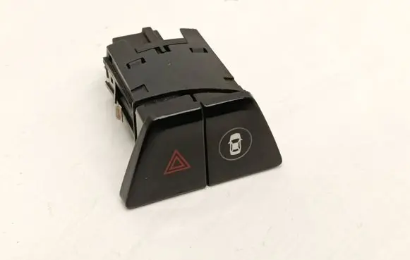 BMW 5 G30 G31 G38 Hazard light switch 6993047 2G699304701 3474320104