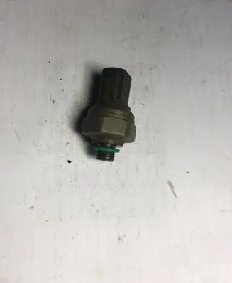 Rover 214 - 216 - 220 Air conditioning (A/C) pressure sensor JTE100040 52CP0801
