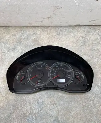 Subaru Legacy Speedometer (instrument cluster) 85002AG18 0353003 9252003