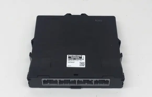 Toyota Auris E180 Other control units/modules 8998102050 MB2850004140