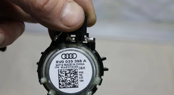 Audi A3 S3 8V Front door high frequency speaker 8V0035398A 8OHM