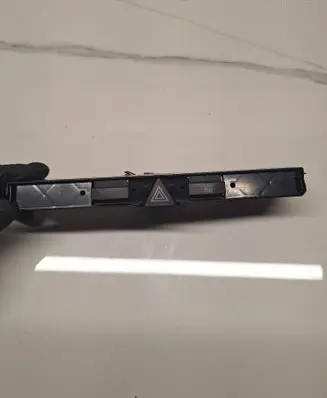 Opel Zafira B Hazard light switch 13100105 03758075