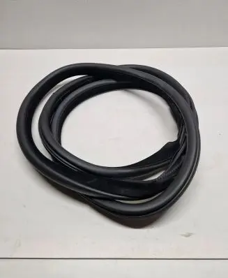 BMW X6 F16 Rubber seal rear door 7517822 7317812
