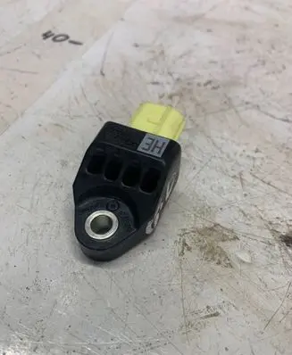 Lexus IS III XE30 Airbag deployment crash/impact sensor 8983153050