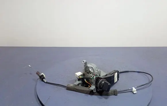 Mitsubishi Lancer VIII Ignition lock 8637B884