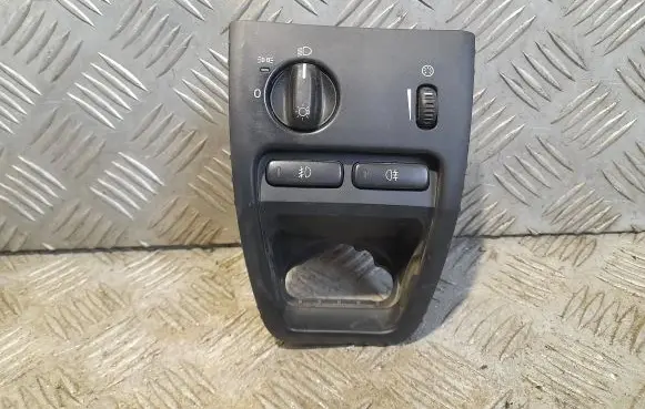 Volvo XC90 Light switch 30739302
