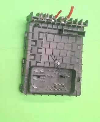 Volkswagen Golf V Fuse module 1k9937125a