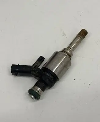 Audi Q5 SQ5 Fuel injector 06G906036S