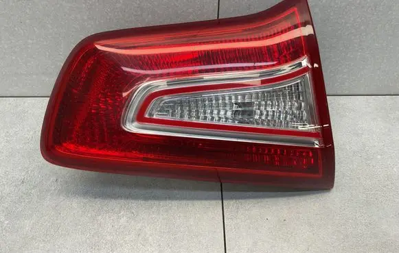 KIA Sportage Tailgate rear/tail lights 924053W0