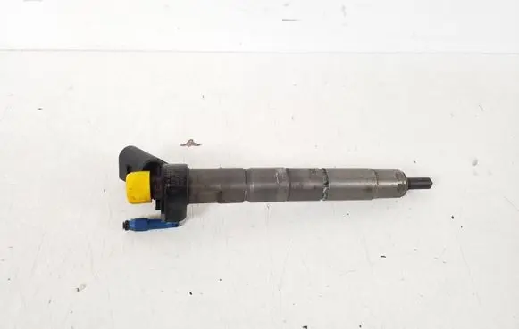 Mercedes-Benz E W213 Fuel injector A6540700187
