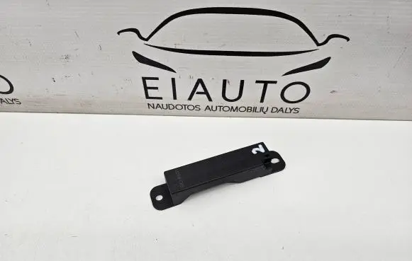 Mercedes-Benz GL X166 Keyless system antenna A1668200075 33503401