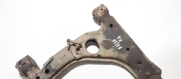 Opel Vectra B Front lower control arm/wishbone 90468638