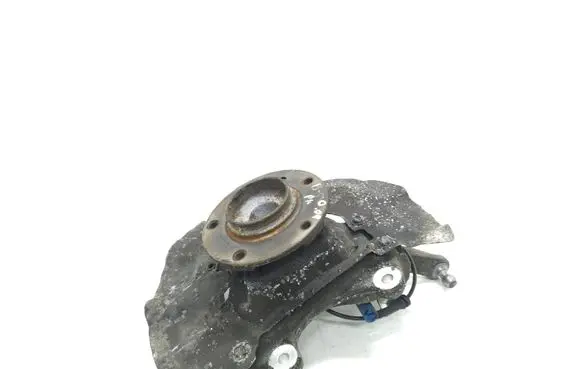 Front wheel hub