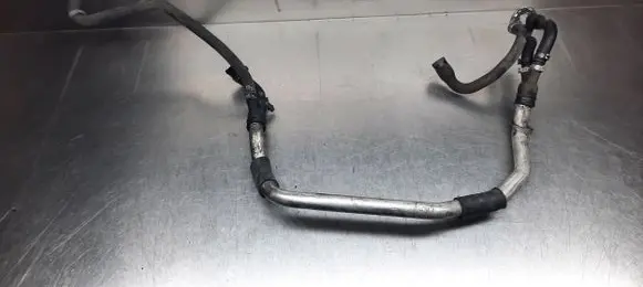 Volvo S60 Engine coolant pipe/hose 8692724