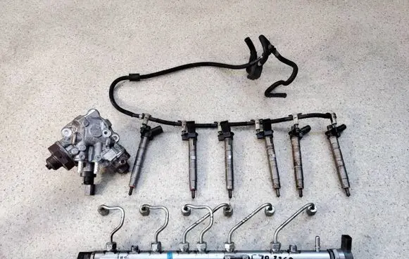 BMW 3 GT F34 Fuel injectors set 7823461AOP 7823470 7823461