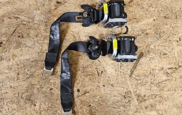 Toyota Corolla E210 E21 Rear seatbelt 73370-02231