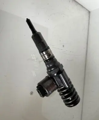 Audi A6 S6 C6 4F Fuel injector 03G130073G