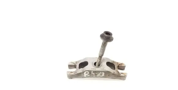 Volkswagen Caddy Fuel Injector clamp holder 03L216