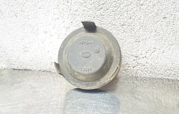 Opel Vectra C Headlight/headlamp dust cover 143688