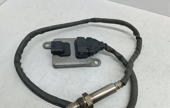 Mercedes-Benz GLC X253 C253 Lambda probe sensor A0009050208 0009050208