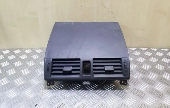 Mazda 3 I Dash center air vent grill