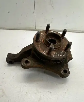 Chrysler PT Cruiser Front wheel hub