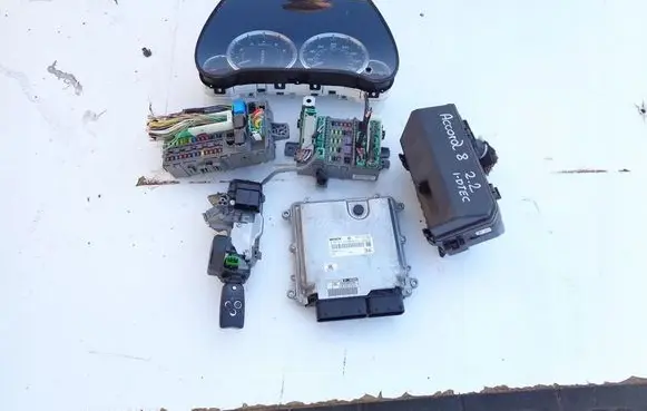 Honda Accord Engine control unit/module ECU NH737M