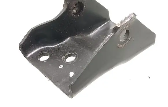 Hyundai i10 Engine mounting bracket