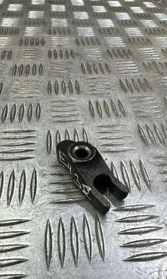 KIA Sportage Fuel Injector clamp holder 