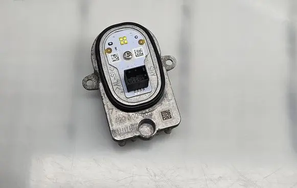 Volkswagen Tiguan LED ballast control module 1420000863