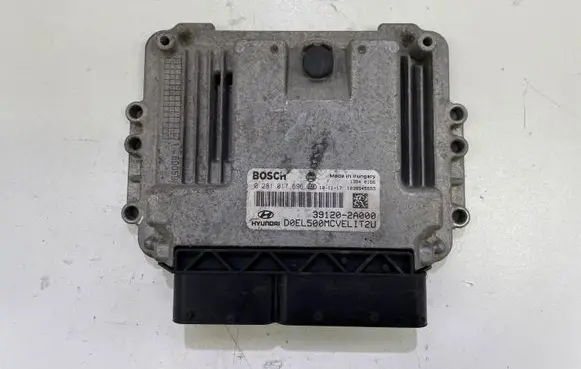 Hyundai ix35 Engine control unit/module 0281017696 391202A000 1039S45555
