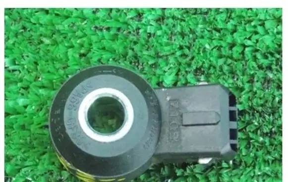 Chrysler Sebring (JS) Detonation knock sensor 050333116AA