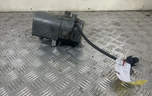Audi Q7 4L Auxiliary pre-heater (Webasto) 7D0815071 153270AC 25212105