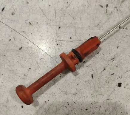 Citroen C3 Oil level dip stick 