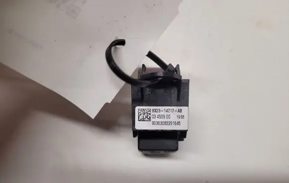 Jaguar XF Electric window control switch 8X2314717AB