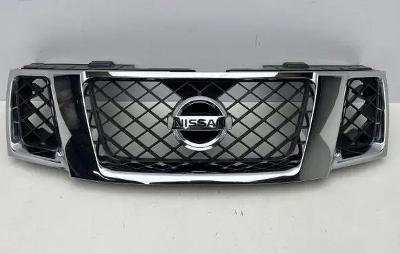 Nissan Pathfinder R51 Front bumper upper radiator grill 623105X00C