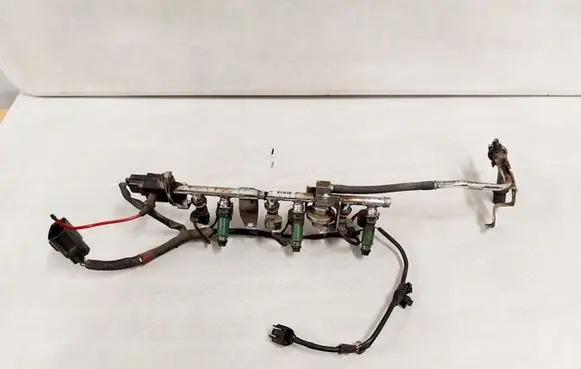 Audi A4 S4 B7 8E 8H Fuel main line pipe F8CF9F972