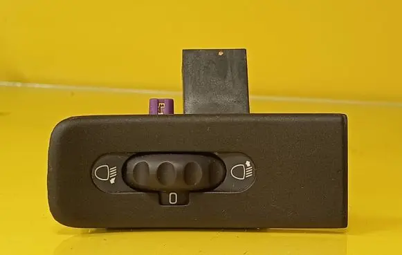 Renault Laguna I Headlight level height control switch 7700419690