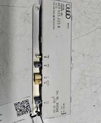 Audi A4 S4 B6 8E 8H Antenna control unit 8E9035225B