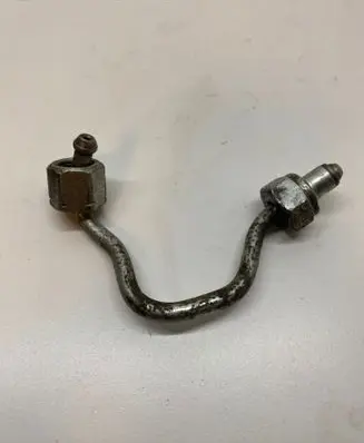 BMW 7 F01 F02 F03 F04 Fuel injector supply line/pipe 