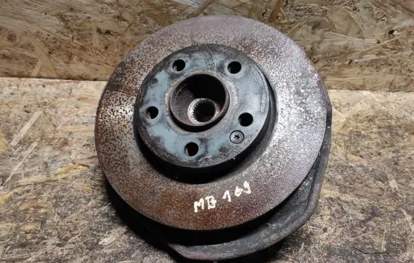 Mercedes-Benz A W169 Front wheel bearing hub 6904