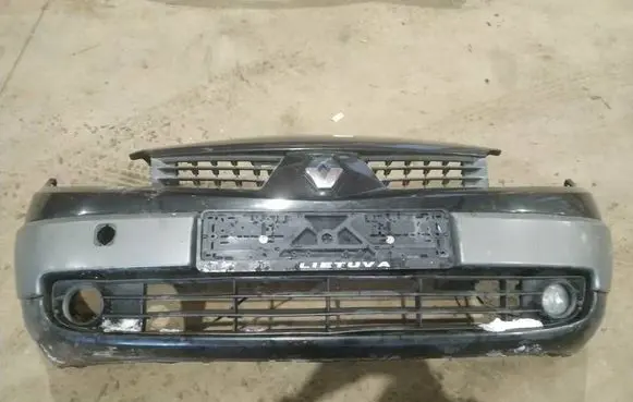 Renault Scenic II - Grand scenic II Front bumper JUODAS