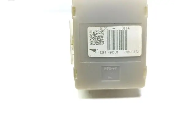 Toyota Avensis T270 Other control units/modules 8267120350