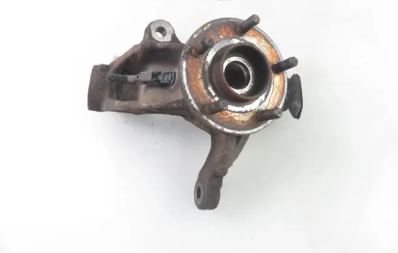 Front wheel hub spindle knuckle