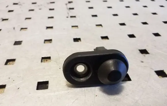 Toyota Auris E180 Rear door sensor 